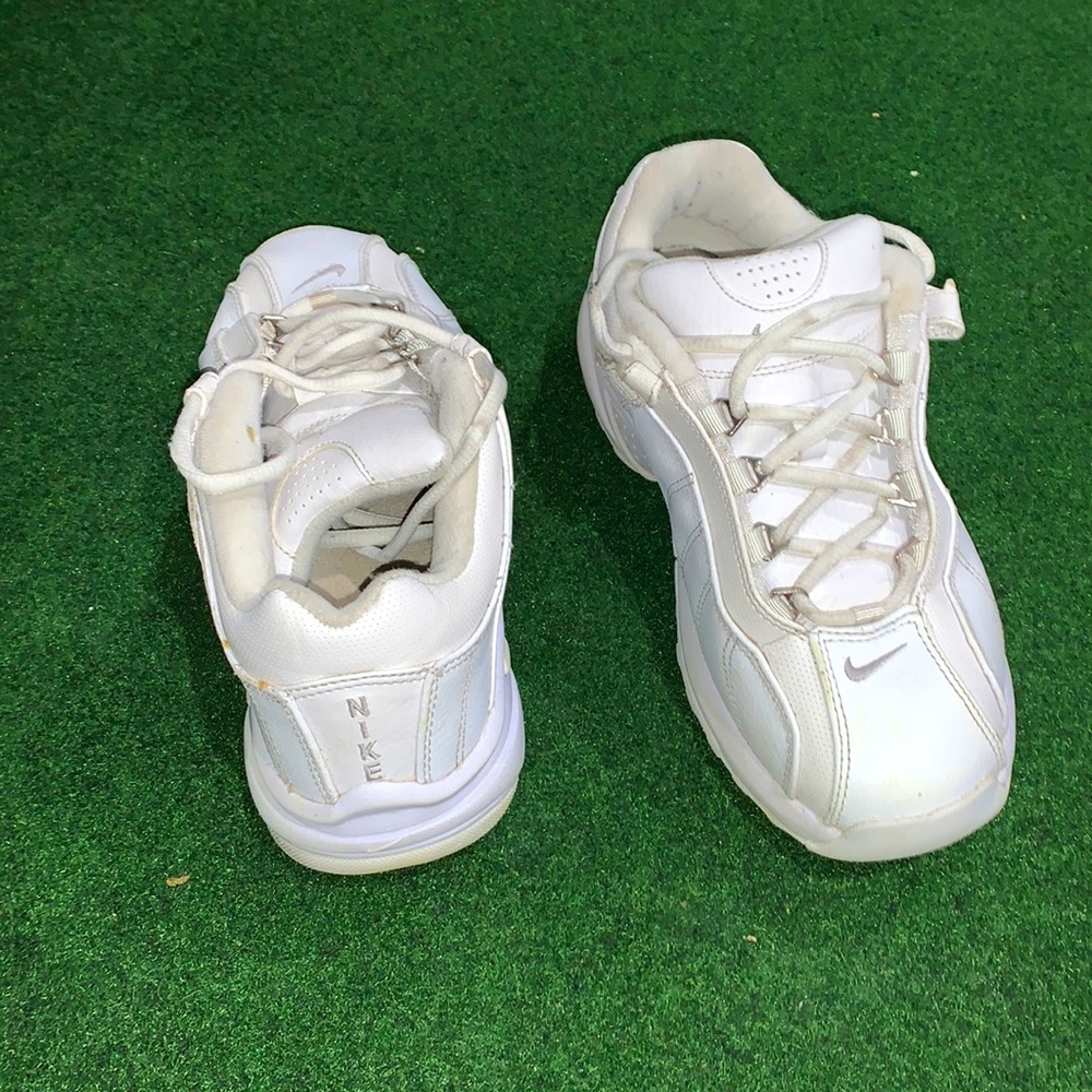 White Women’s Nike Shoes